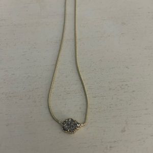 Kendra Scott necklace